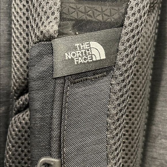 The North Face Women's Jester Backpack - Picture 5 of 12